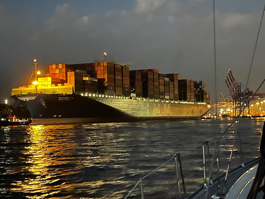 "After Work" - Sailing-Yacht Cruising Event, Hamburg/Elbe - Where to meet the skipper near the Elbphilharmonie