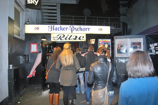 Ahoy St.Pauli at night - the legendary Kieztour - English Guide and Private Group: Comfort Without the Crowds