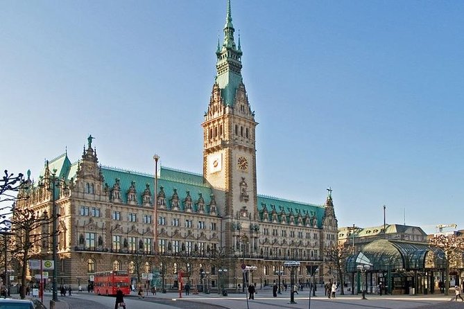 Airport Transfer: Hamburg Airport HAM to Hamburg by Business Car - Your first step in Hamburg: meeting the driver at HAM