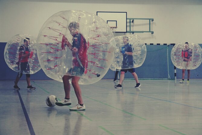 Bubble soccer in the center of Hamburg with beer / champagne - Your 90 minutes: how the game tends to flow