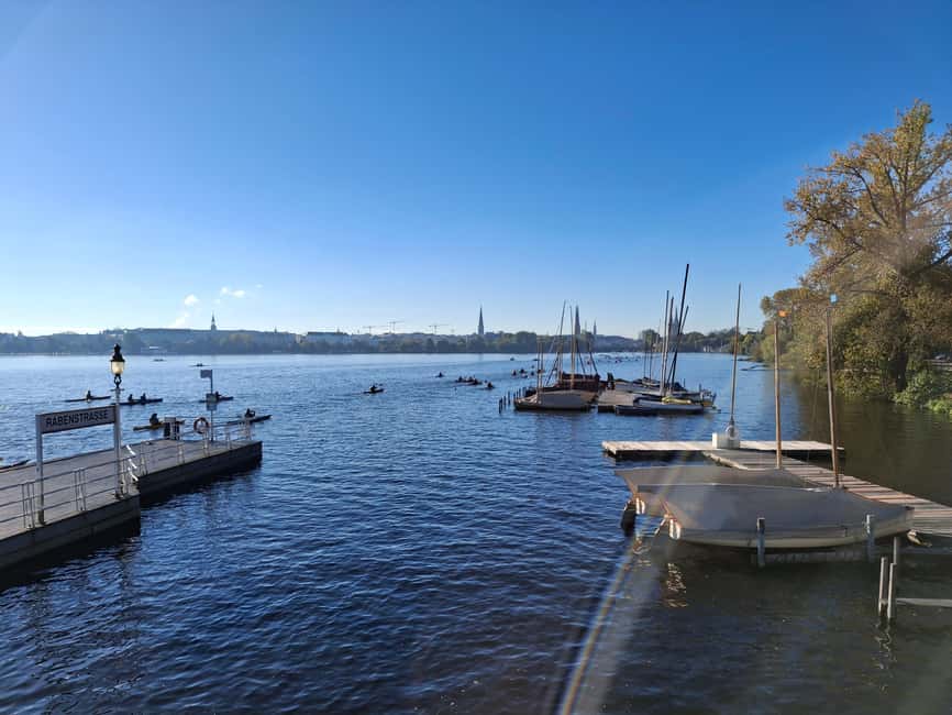 Celebs, Waterfronts and Nature Cycle Tour - Liebesinsel, Goldbekufer, and the canal-side residences