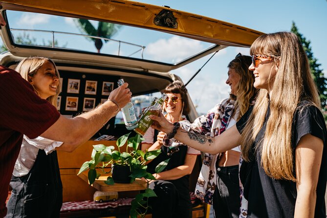 Discover Hamburg in a retro Bulli - Guide style, photo spots, and local eating tips you can actually use