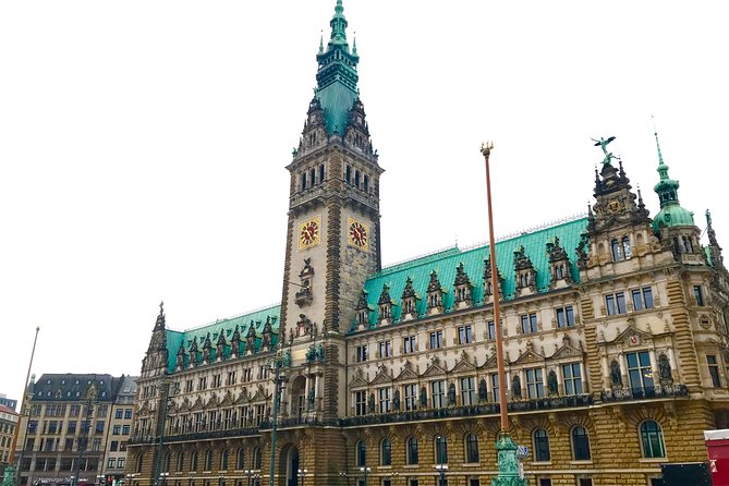 Discover Hamburg Walking Tour - Why the guide quality matters on a stop-and-story walking route