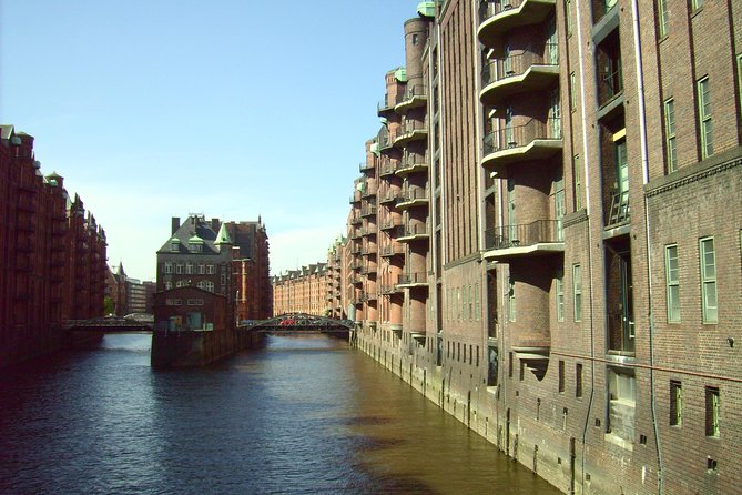 Driverguide Tour Hamburg - Stop 3: Port of Hamburg—Köhlbrand Bridge and container terminals