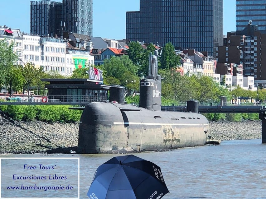 Free Tour: Port, Red Light District and Beatles. You decide how much to pay at the end - Key takeaways before you go