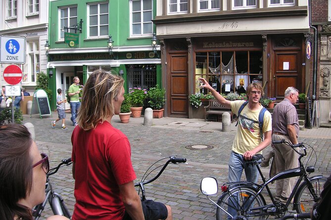 Guided Hamburg City Bike Tour - Pace, Group Size, and When the Tour Feels Tight