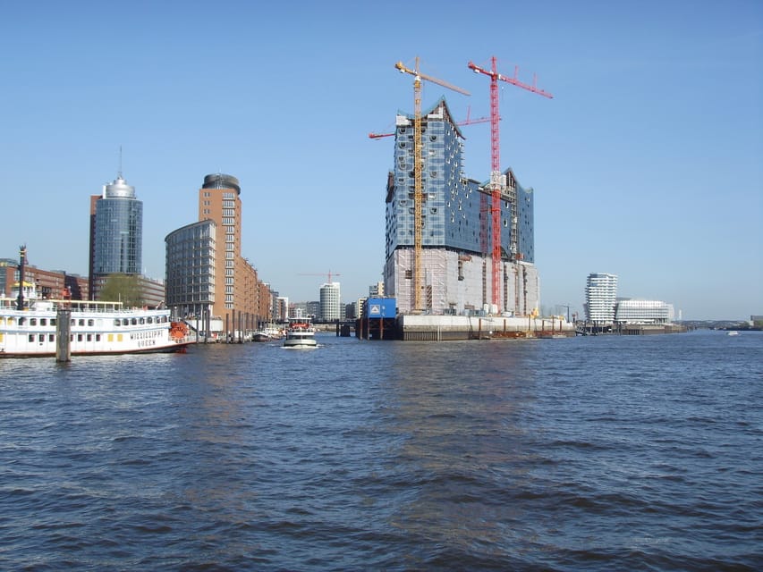 Hamburg: 1-Hour Harbor Cruise - Blohm and Voss shipyard and Köhlbrand Bridge: the working-port reality check