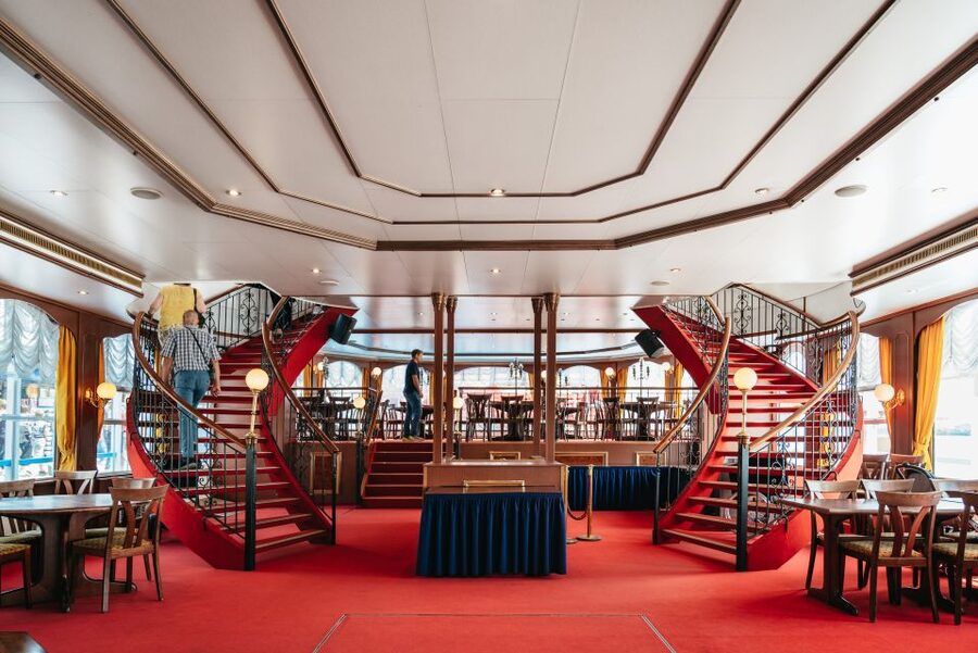 Hamburg: 1-Hour Harbor Sightseeing Cruise with HafenCity - Why this 1-hour Hamburg Harbor Cruise is such a smart use of time