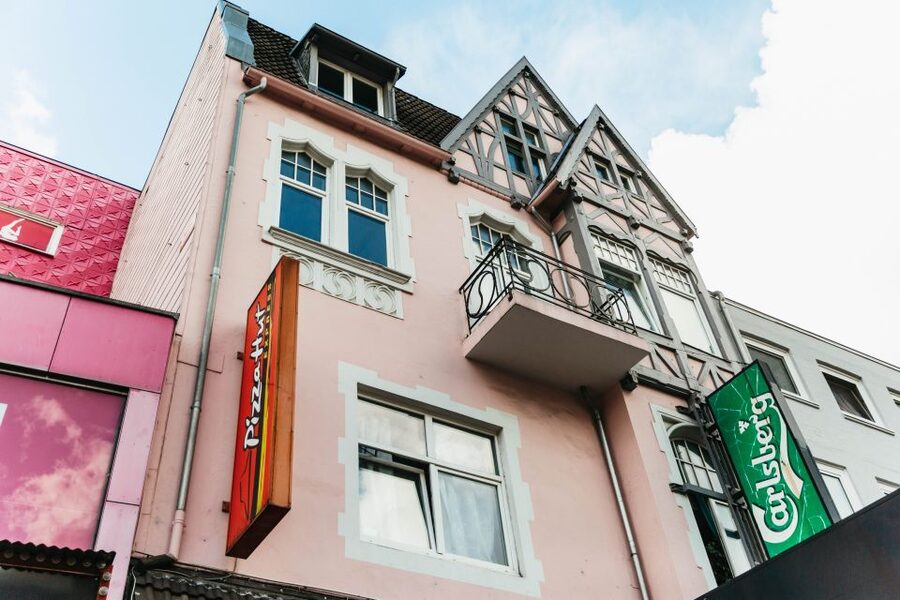 Hamburg: 2.5-Hour Beatles Music Tour - The Reeperbahn Finale: Why This Street Hits Hard