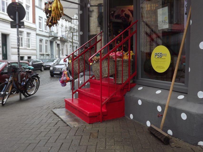 Hamburg: 2-Hour St. Georg Walking Tour - Price and value: is $23 worth two hours of walking?