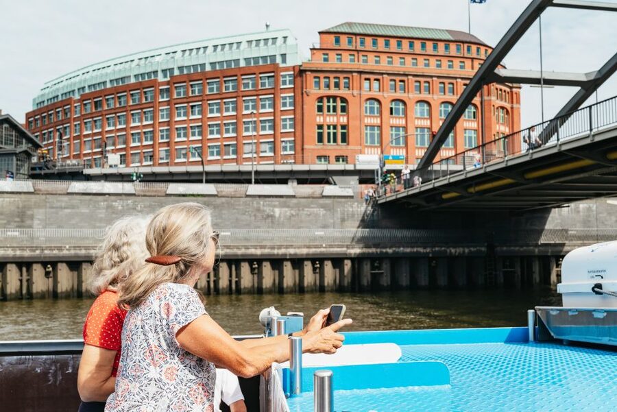 Hamburg: 2-Hour XXL Port of Hamburg Cruise Tour - Price and Value: Is $47 for Two Hours Fair?