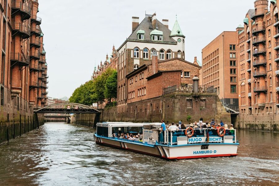 Hamburg: 2-Hour XXL Port of Hamburg Cruise Tour - Where to Sit, What to Bring, and How Weather Affects the Day