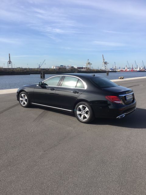 Hamburg: 3-Hour Limousine Tour with Driver-Guide - Price and logistics: is $324 per group worth it