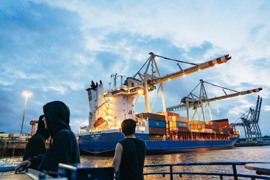 Hamburg: 90-Minute Evening Lights Harbor Cruise - Close-Up Container Terminals: This Is Where the Cruise Earns Its Keep