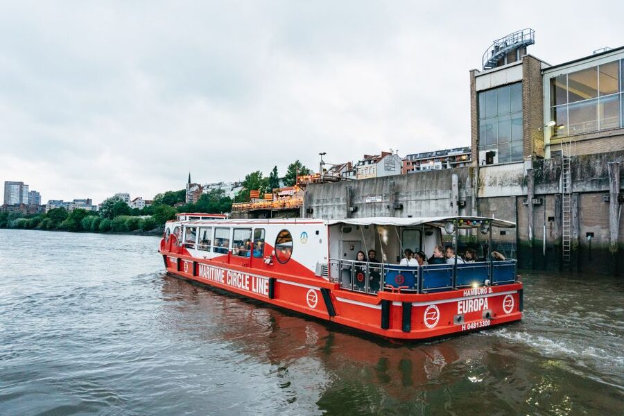 Hamburg: 90-Minute Evening Lights Harbor Cruise - On Board: Cozy Outside Views, Rain Plans, and the Reality of Cold