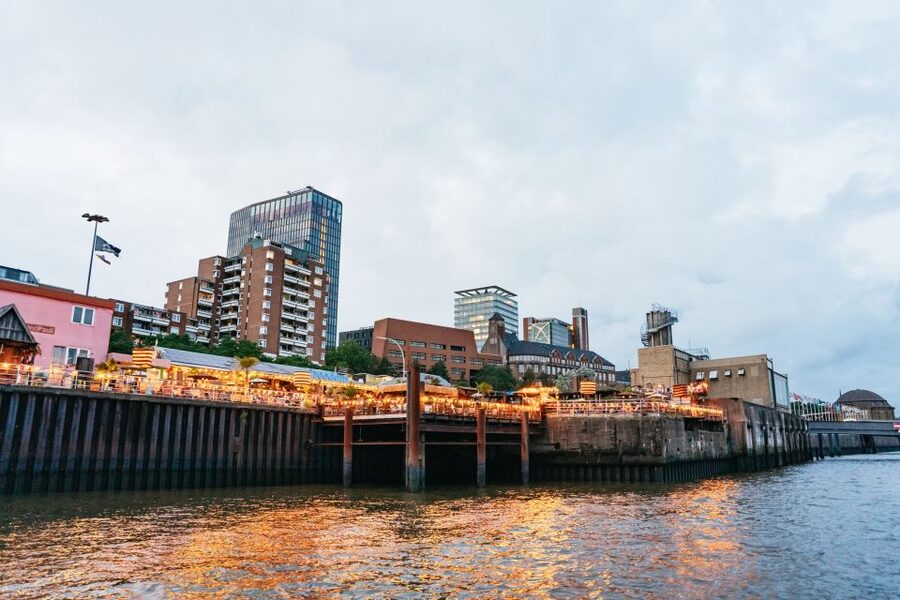 Hamburg: 90-Minute Evening Lights Harbor Cruise - The Captain’s Live German Commentary: Great Stories, Limited Language