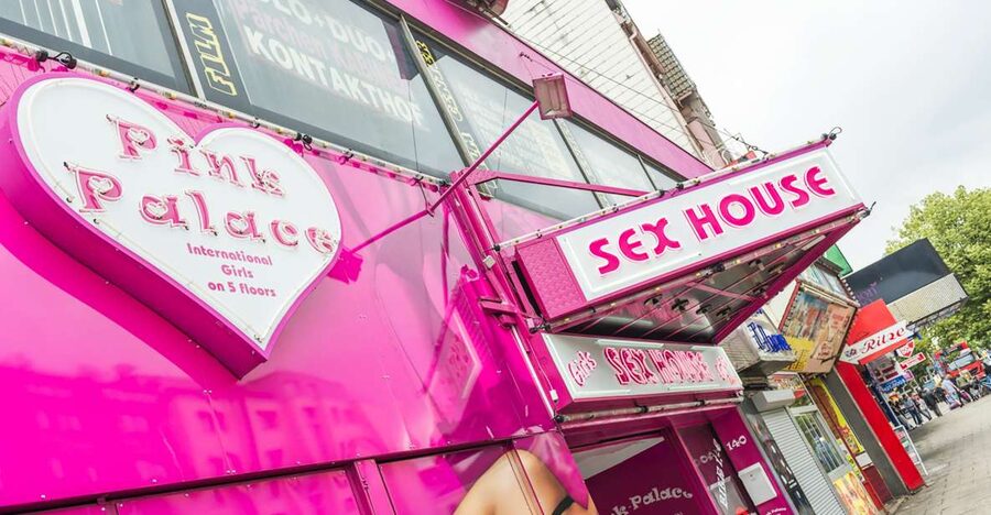 Hamburg: Adults Only Reeperbahn Tour - Key points before you go