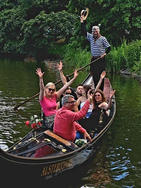 Hamburg Alster Lake romantic Tour in a Real Venetian Gondola - A Venetian gondola, right where you expect it to be