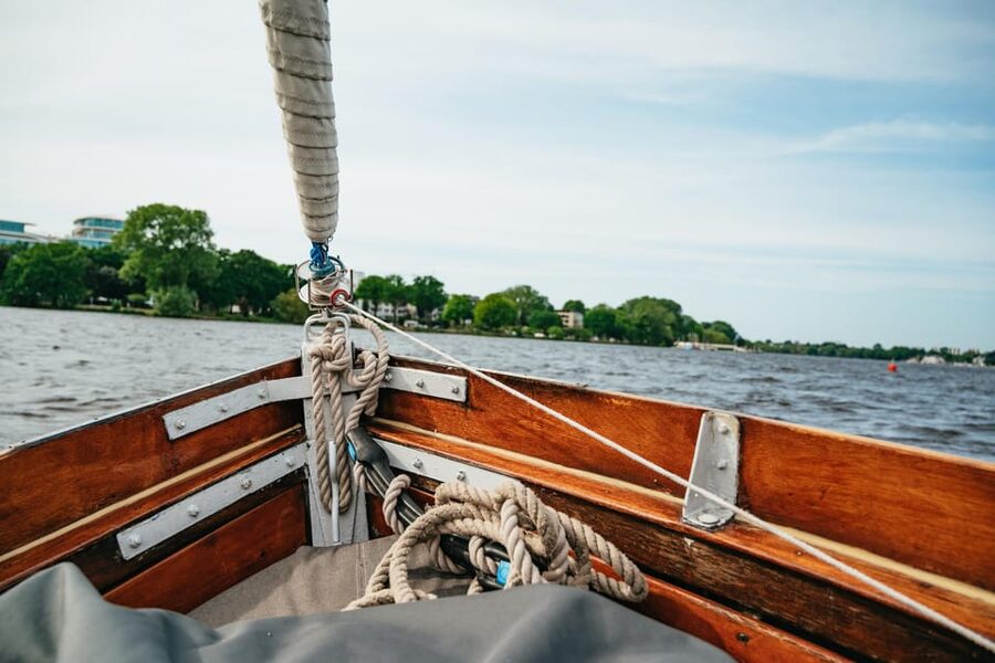 Hamburg: Alster River Sailing Tour on a 2-Masted Sailboat - Weather, Clothing, and Comfort for a Windy River Cruise