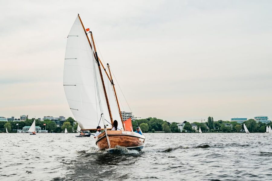 Hamburg: Alster River Sailing Tour on a 2-Masted Sailboat - Who This Alster Sailing Tour Fits Best