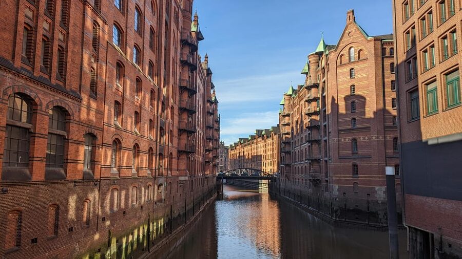 Hamburg among friends - Van tour - Van comfort details that matter in a 3-hour tour
