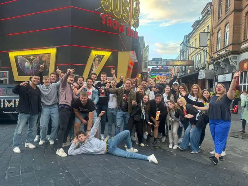 Hamburg Bachelor(ette) Premium Party with Night PubCrawl - The guide factor: friendly, multilingual, and group-safe