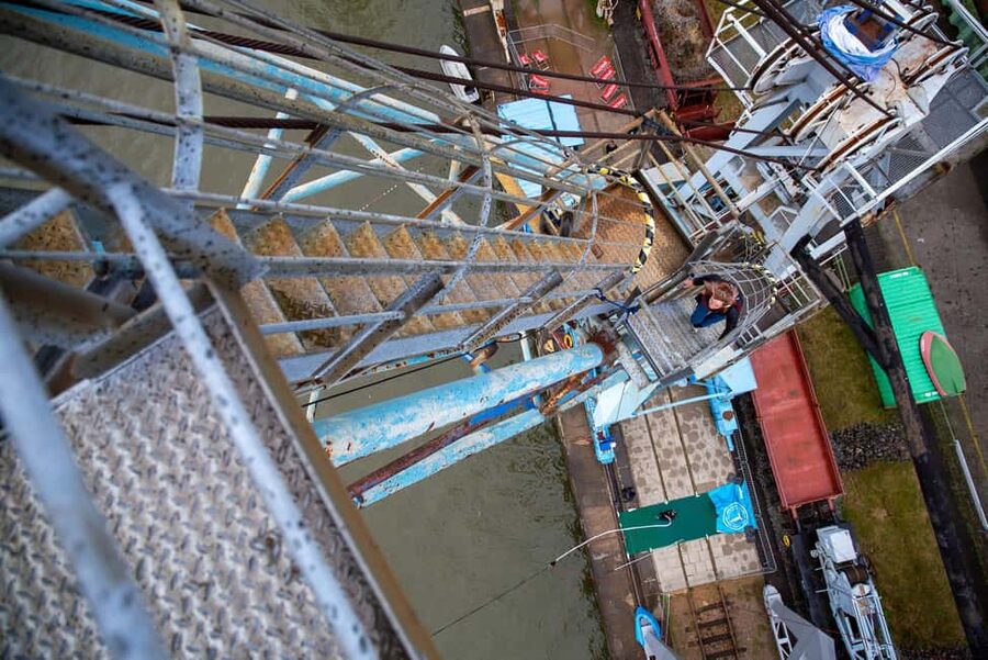 Hamburg: Bungee Jumping 50 Meters High over the Harbor - Hamburg Harbor bungee: why this setup feels real