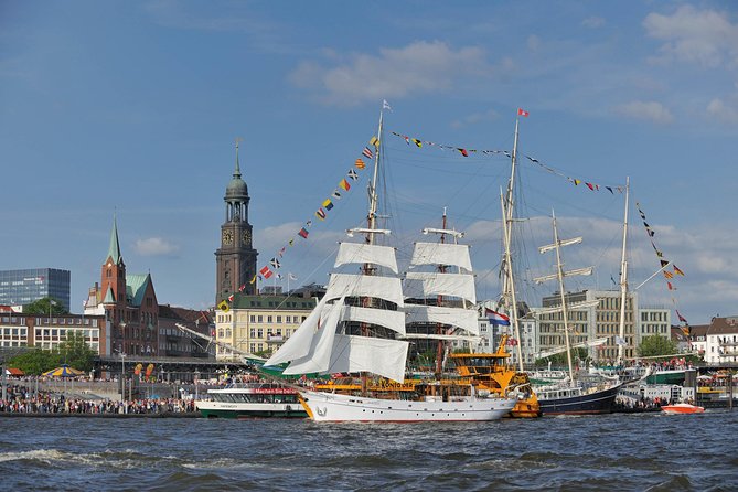 Hamburg CARD - Hamburg CARD at a glance: free transit plus stacked discounts