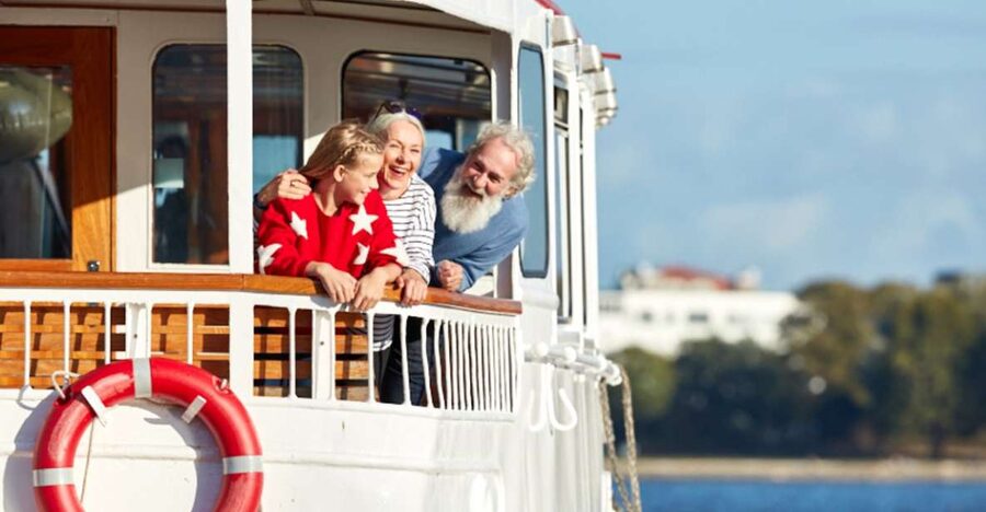 Hamburg: City Cruise on Alster Lake - Where you board: Pier Nr. 1 and what that means for your day