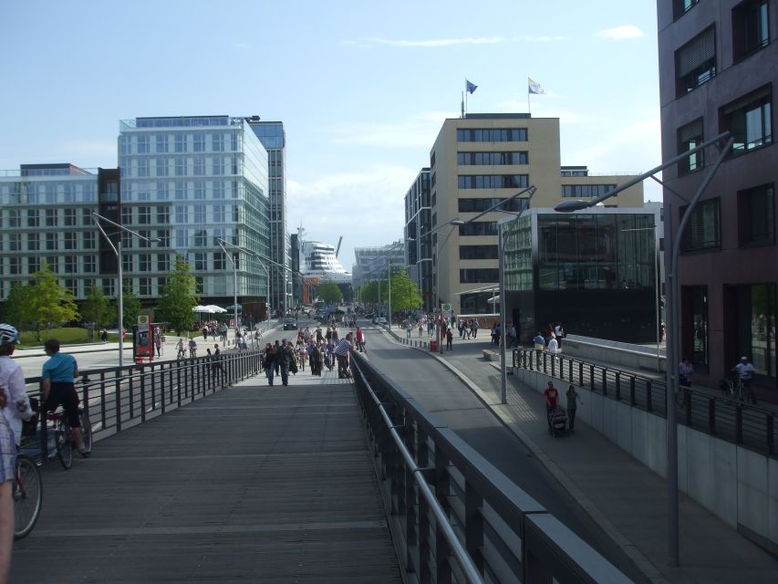 Hamburg: City Tour by Bike with Elbphilharmonie - Why This Hamburg Bike Tour Works So Well