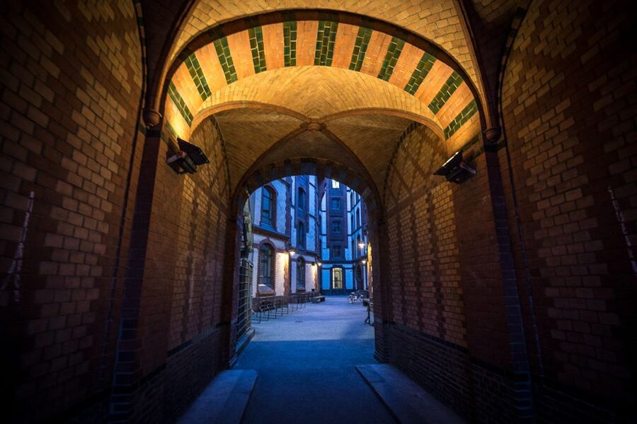 Hamburg: Eerie Speicherstadt Tour - Why the Speicherstadt feels different after dark