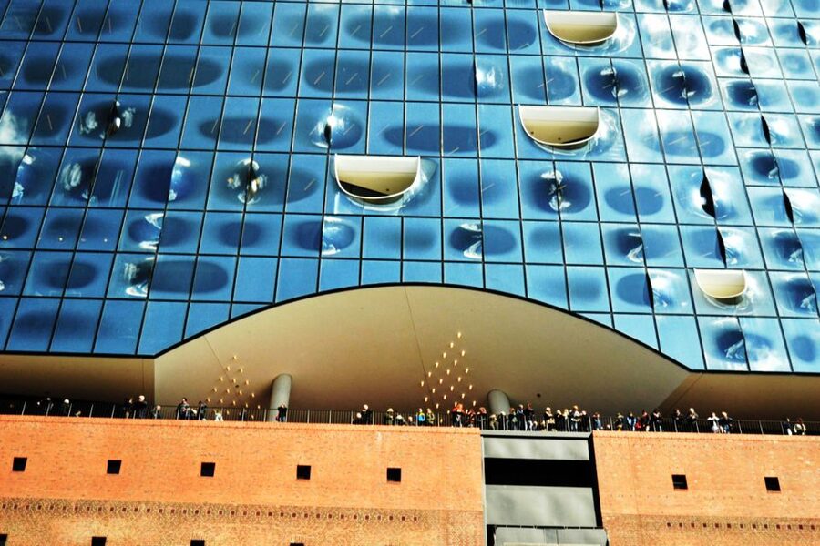 Hamburg: Elbphilharmonie Plaza, Highlights & Surroundings - Mahatma-Gandhi-Brücke: A Viewpoint Built for How You’ll Travel