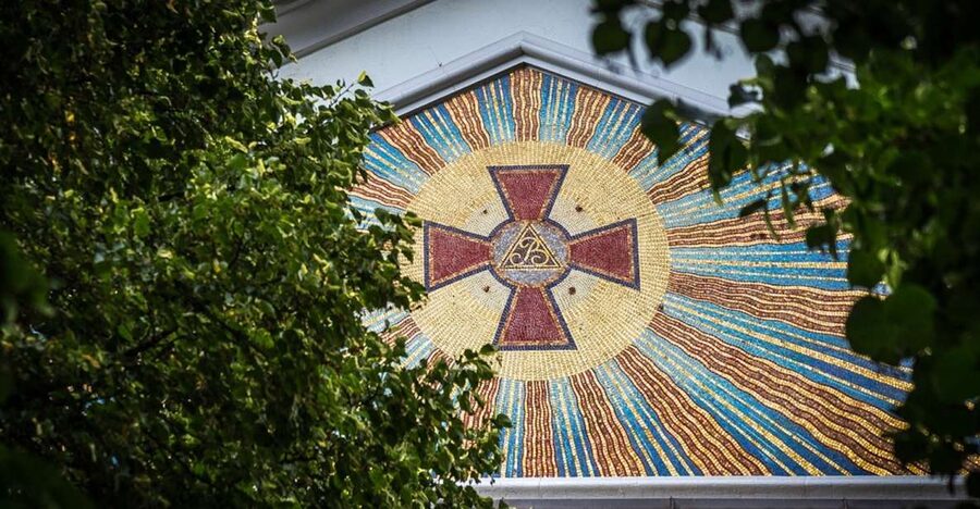 Hamburg - Freemason Walking Tour in German - Starting at St. Nikolai: where the walk really begins