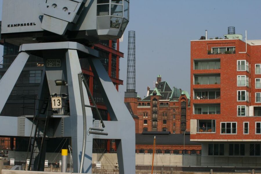 Hamburg: Guided Port Walk for Families - Price and value: what $14 buys you in Hamburg