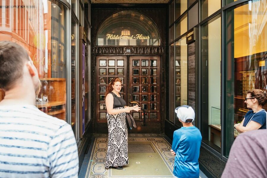 Hamburg: Guided Walking Tour for Magic Fans - Deichstraße: Old Town character with real historical flavor