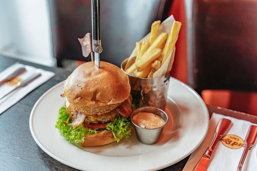 Hamburg: Hard Rock Cafe Skip-the-Line Meal - Landungsbrücken by the Elbe: Why this Hard Rock stop works in Hamburg