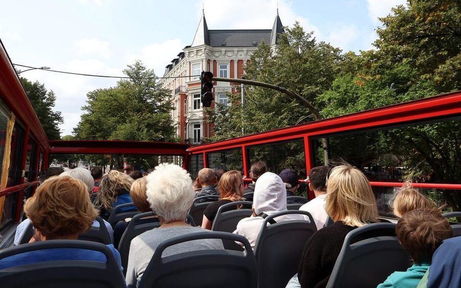 Hamburg: Hop-On/ Hop-Off Tour Classic Line Familienticket - Your 15-Stop Plan: What to Do at Each Major Highlight