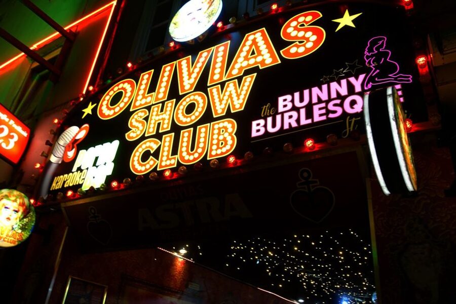 Hamburg: In the Footsteps of "Olivia" Reeperbahn Tour - Why This Hamburg St. Pauli Walk Works So Well