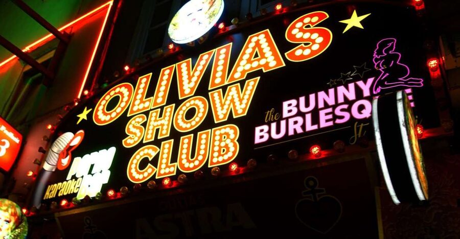 Hamburg: In the Footsteps of "Olivia" Reeperbahn Tour - Start Options in St. Pauli: Easy to Join, Still Feels Local