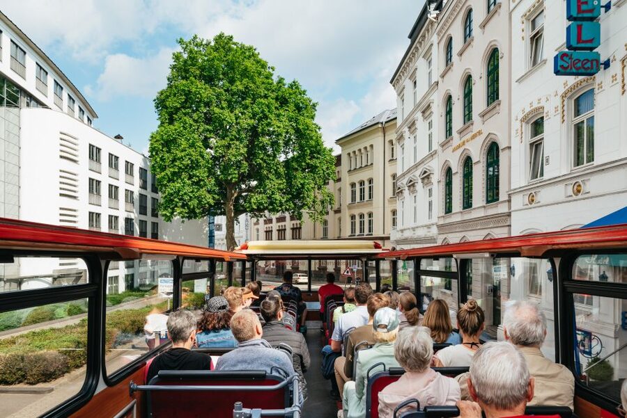 Hamburg: Line A Sightseeing Hop-On Hop-Off Bus Tour - FAQ