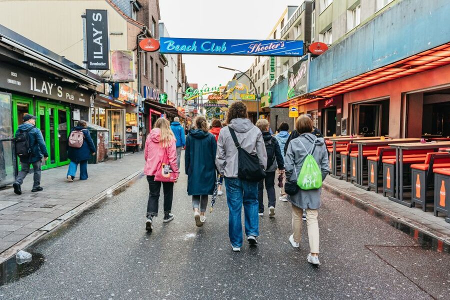 Hamburg: Lust, Luden & Die Große Freiheit Tour - How the Red-Light District Operates: Police, Practical Rules, and Reality