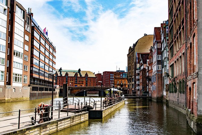 Hamburg Private Guided Tour (walking) - HafenCity and Kontorhäuser: where the city plans meet the old port machine