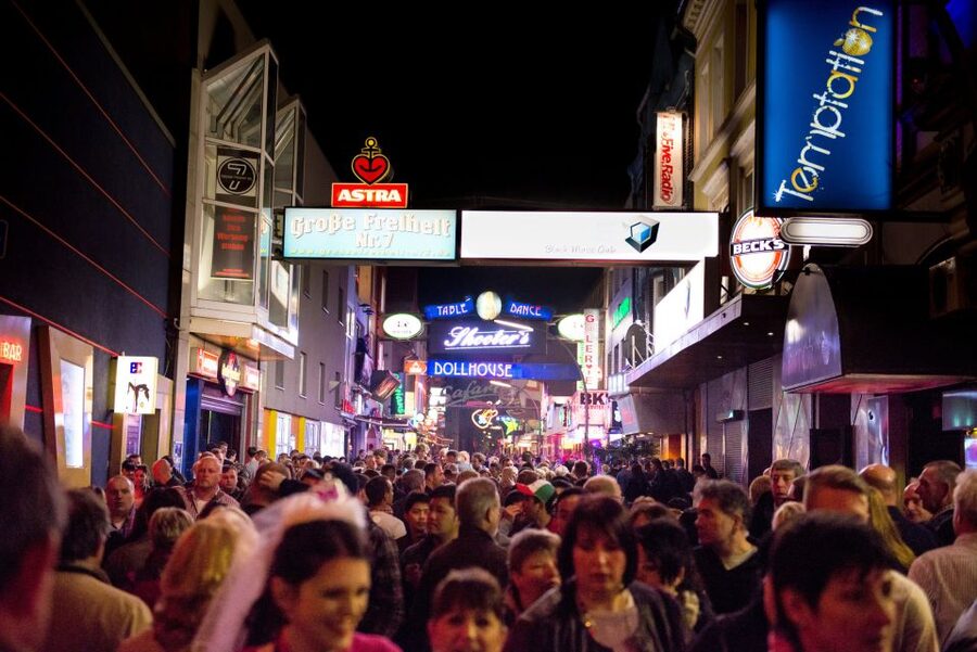 Hamburg: Private Tour Red Light District Walking Tour - Price and group size: when $460 per group actually feels fair