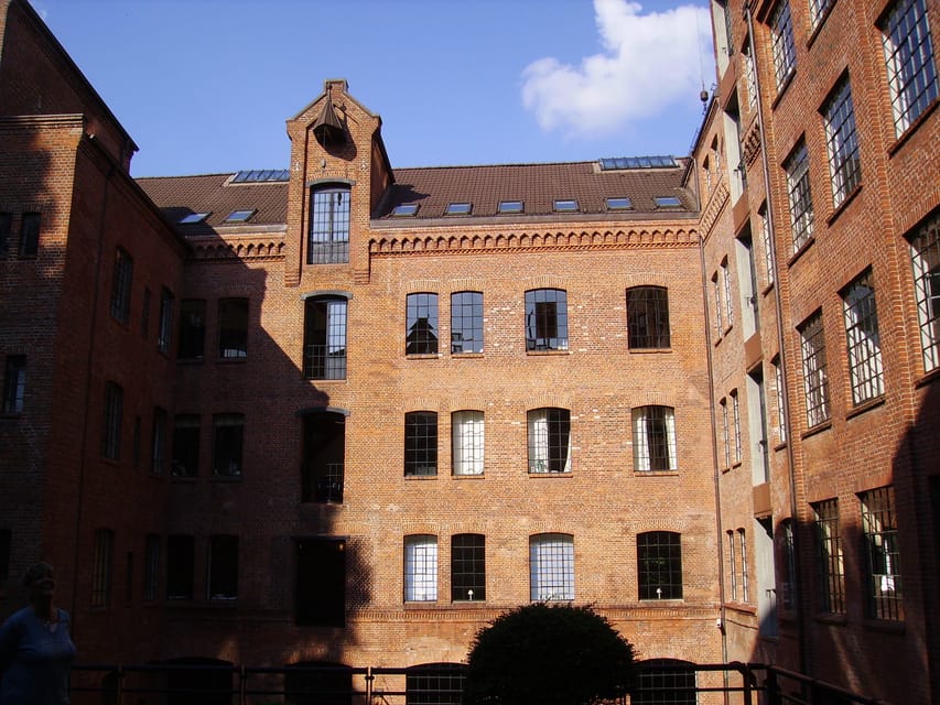 Hamburg: Private Tour - Schanzenviertel & Karolinenviertel - Key highlights you’ll actually feel on the walk