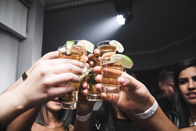 Hamburg PubCrawl: 4 Venues, Welcome Shots + Club Entry - Key highlights
