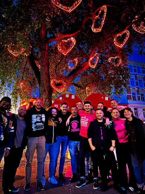 Hamburg: Pubcrawl & Nightlife Tour auf St.Pauli - The Guides Are the Real Product: Stephan, Steffan, Paul, and Schemus
