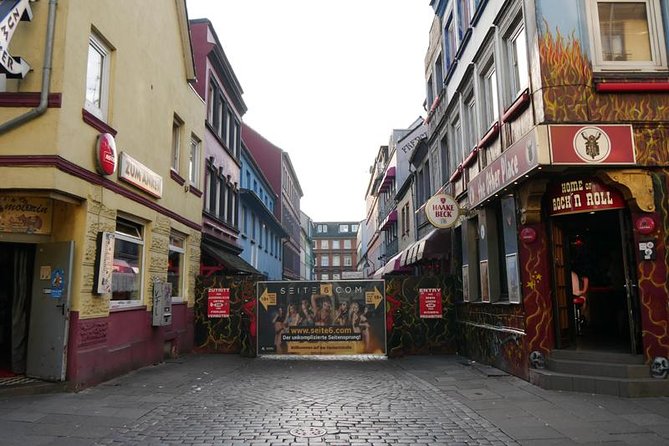 Hamburg Reeperbahn Small-Group Walking Tour - Price, Pacing, and Reliability: Is $30 Fair?