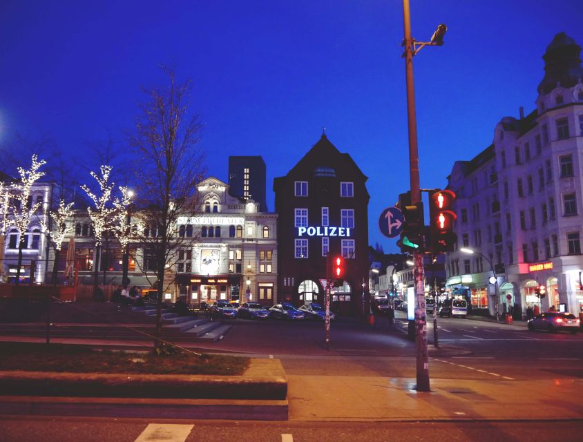 Hamburg: Reeperbahn Tour with English-Speaking Guide - Große Freiheit and the finish near a club