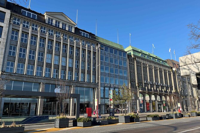 Hamburg's Historical Highlights: A Self-Guided Audio Tour - Jungfernstieg to Alster Lake: the waterfront photo-and-story warm-up
