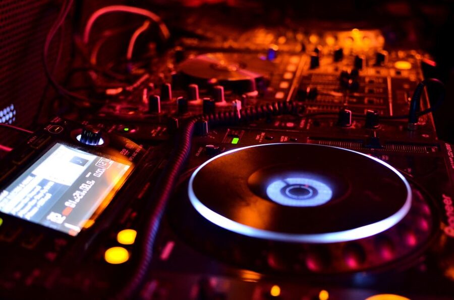 Hamburg: Saturday Night Boat Party - How the Timing Works (and How to Plan Your Night)